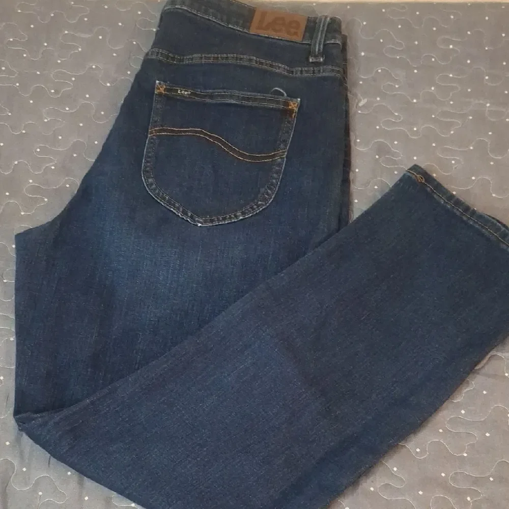 Lee High Rise Straight Leg Dark Blue jeans size 14 short